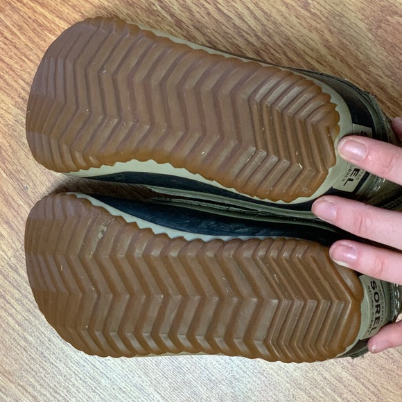 Sorel Rubber and Suede Boot - Picture 5 of 9